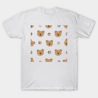 Cute bear with paws T-Shirt